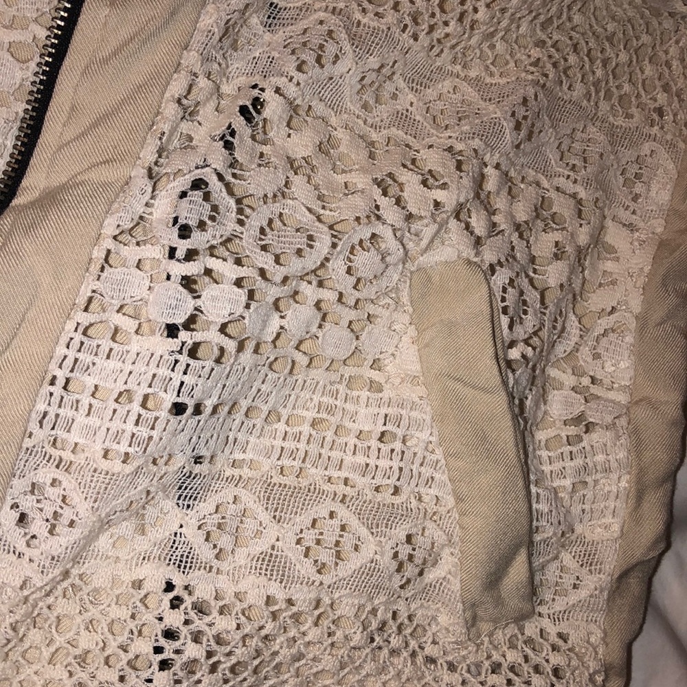 jacket - Picture 3 of 3